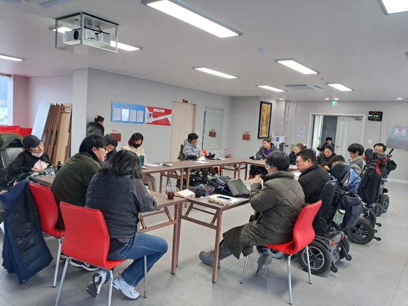 20240129_탈시설장애인당 지역장차연 2024년 전주지역 간담회01.jpg