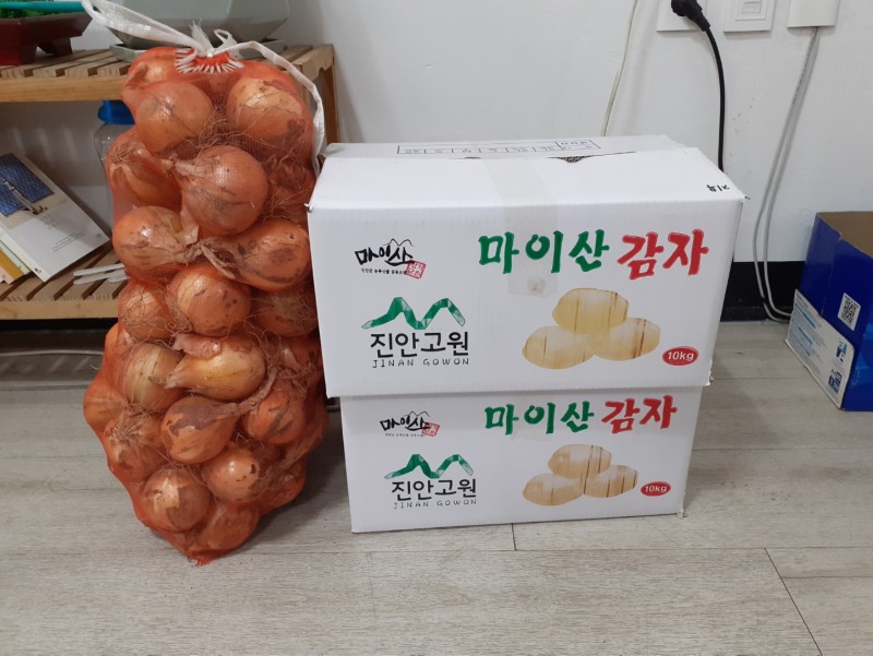 KakaoTalk_20250623_송도은(양파1망,감자10키로2박스).jpg